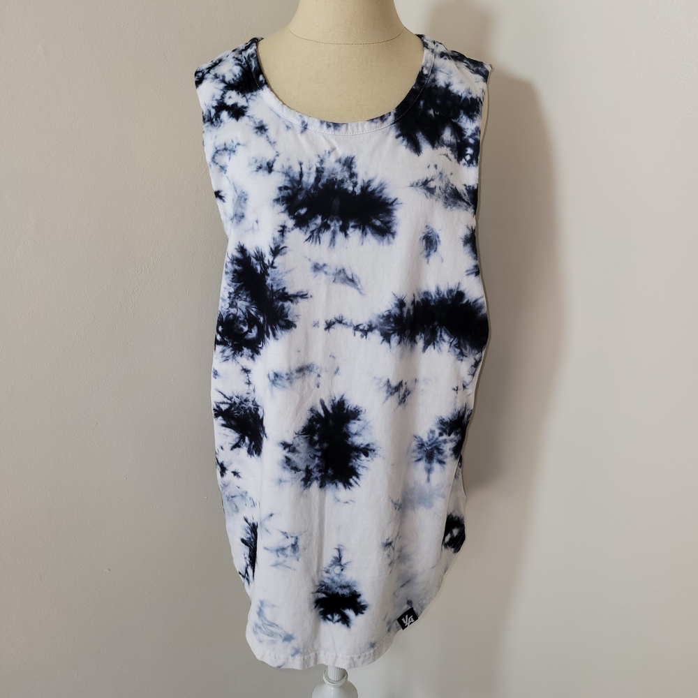 YoungLa Tie-Dye Muscle Tank Top with Graphic Print